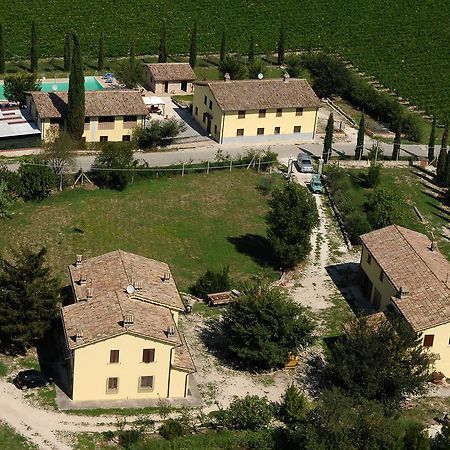 Agriturismo Villaggio Green Montefalco Bagian luar foto