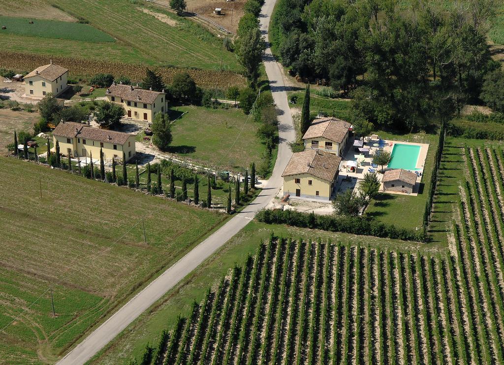Agriturismo Villaggio Green Montefalco Bagian luar foto
